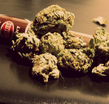 How To Smoke A Blunt